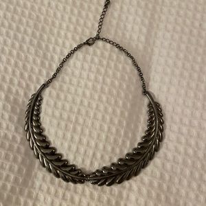 Necklace dark chrome leaf collar